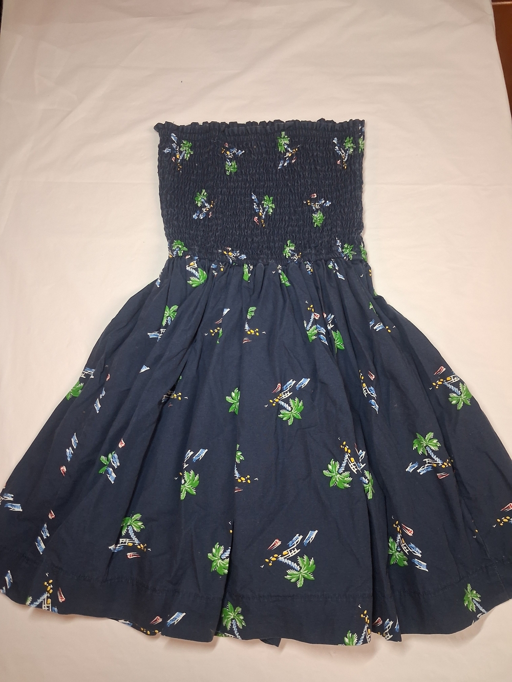 Vintage Y2K Hollister Navy Smocked Circle Skirt with Green Tropical Print